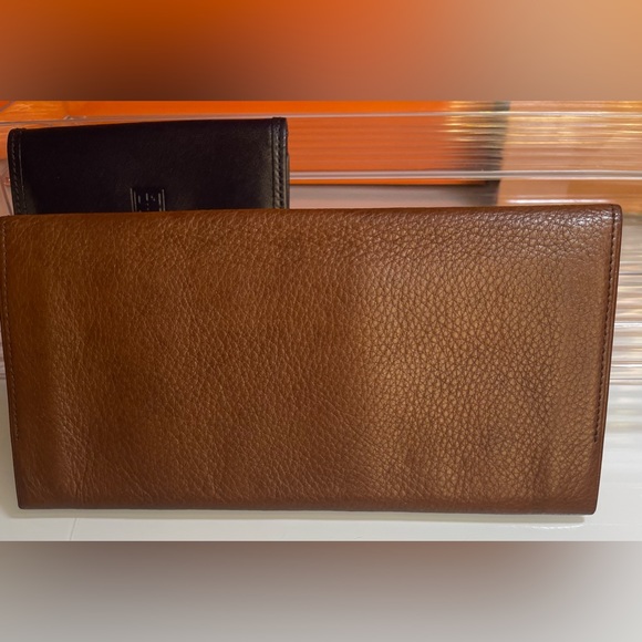 Givenchy SLG’s! Vintage 9.5/10 Key Holder & Cognac Long Wallet - 2-Pc Bundle - Picture 16 of 16